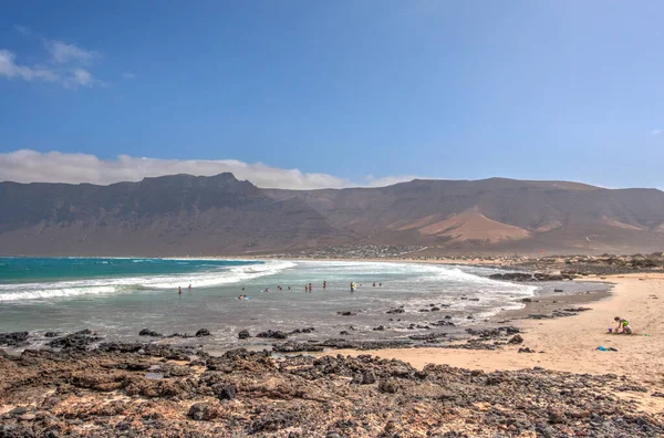 Caleta Famara Lanzarote September 2020 Picturesque Seaside Village Sunny Weather — Foto de Stock