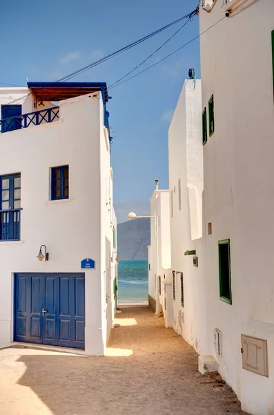 Caleta Famara Lanzarote September 2020 Picturesque Seaside Village Sunny Weather — Zdjęcie stockowe