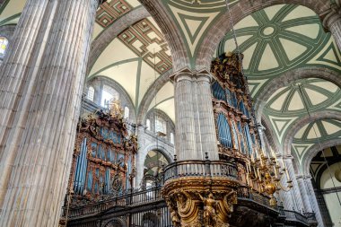 Mexico City, Mexico - January 2022 : Main Cathedral Interior, HDR 