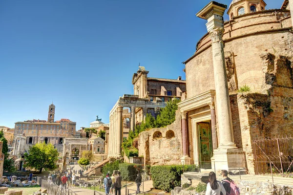 Ρώμη Ιταλία Οκτώβριος 2021 Ρωμαϊκό Φόρουμ Ηλιόλουστο Καιρό — Φωτογραφία Αρχείου