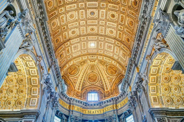 Βατικανό Οκτώβριος 2021 Βασιλική Του Αγίου Πέτρου Εσωτερικό — Φωτογραφία Αρχείου