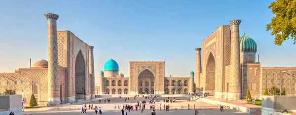 Samarkand Uzbekistan October 2019 Registan Square Sunny Weather — Stok fotoğraf