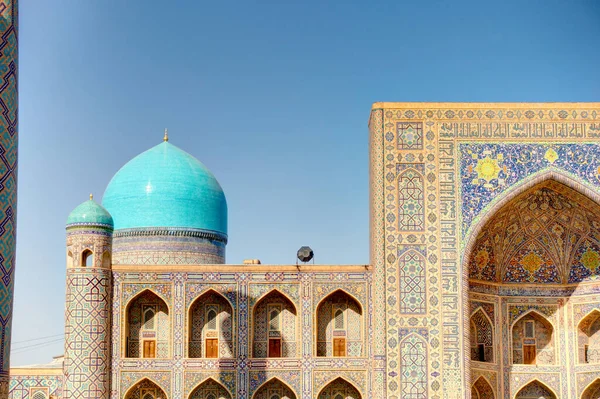 Samarkand Uzbekistan October 2019 Tillya Kori Madrasah Sunny Weather — Stockfoto