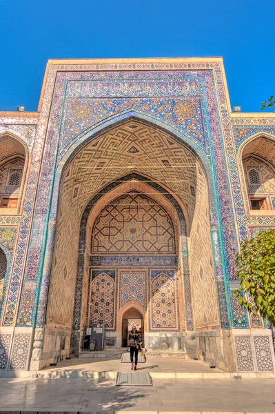 Samarkand Uzbekistan October 2019 Ulugbek Madrasah Sunny Weather — Stock Photo, Image