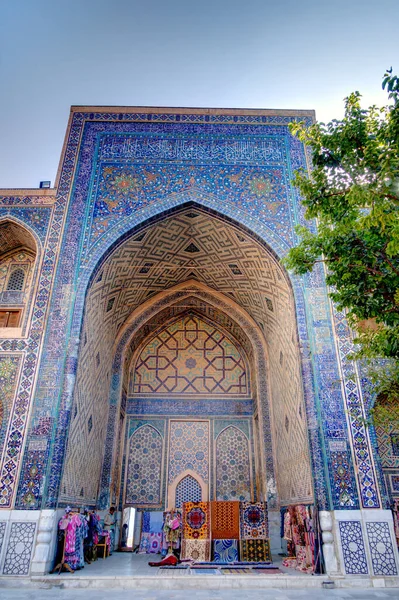 Samarkand Uzbekistan October 2019 Ulugbek Madrasah Sunny Weather — 图库照片