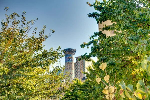 Samarkand Uzbekistan October 2019 Sherdor Madrasah Sunny Weather — Photo