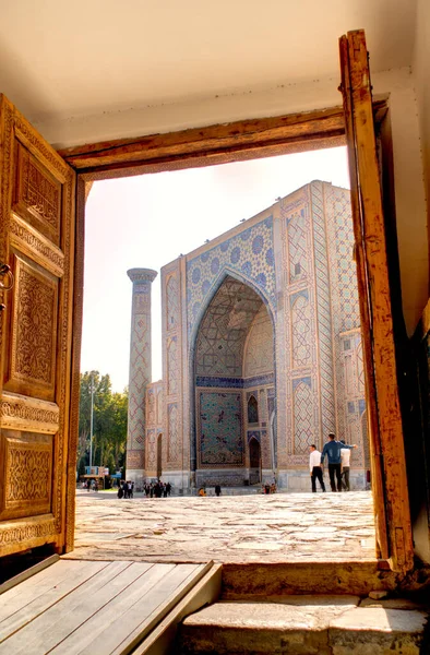 Samarkand Uzbekistan October 2019 Tillya Kori Madrasah Sunny Weather — Stock Photo, Image