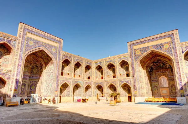 Samarkand Uzbekistan October 2019 Tillya Kori Madrasah Sunny Weather — ストック写真