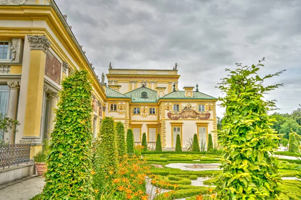 Warsaw Poland August 2021 Beautiful View Wilanow Palace Cloudy Weather —  Fotos de Stock