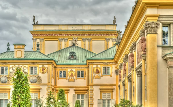 Βαρσοβία Πολωνία Αύγουστος 2021 Όμορφη Θέα Του Wilanow Palace Συννεφιασμένο — Φωτογραφία Αρχείου