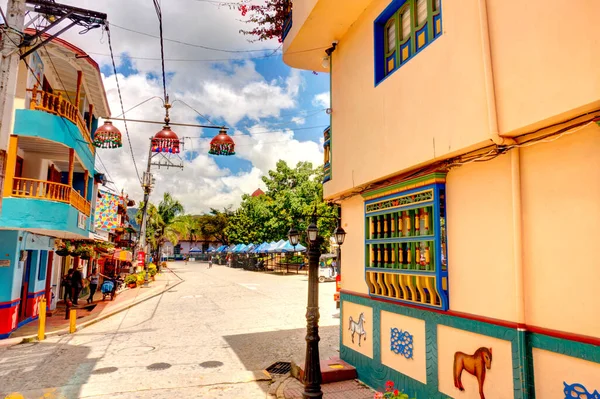 Guatape Antioquia Colombia May 2019 Colorful Village Cloudy Weather — Stockfoto