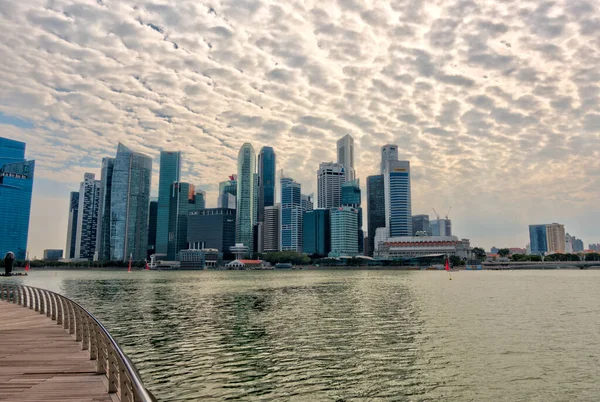 Singapore March 2019 Riverside Cloudy Weather — Zdjęcie stockowe