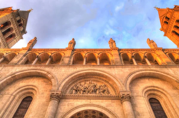 Pecs Hungary March 2017 Historical Center Cloudy Weather Hdr — 图库照片