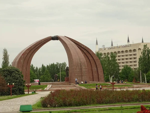 Bishkek Kyrgyzstan April 2016 City Center Sunny Weather — ストック写真