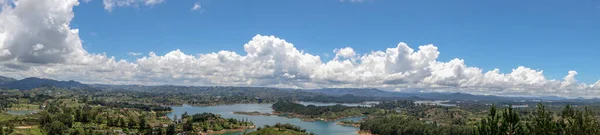 Penol Colombia April 2019 Lake Geological Formations Sunny Weather — Fotografia de Stock