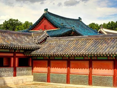 SEOUL, SOUTH KOREA - SEPTEMBER 2016: Historical center of Seoul in sunny weather