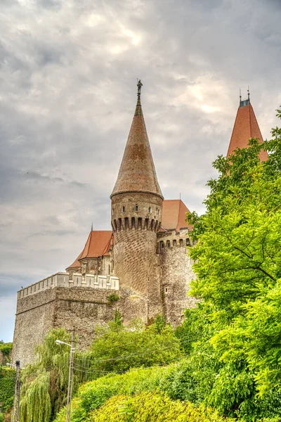 Hunedoara Romania August 2022 Corvin Castle Cloudy Weather Hdr Image — Fotografia de Stock