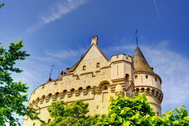 Brüksel, Belçika - Temmuz 2014: Güneşli havada tarihi merkez