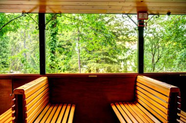 Lillafred, Macaristan - Ağustos 2022: Yaz mevsiminde resim gölü tatil beldesi