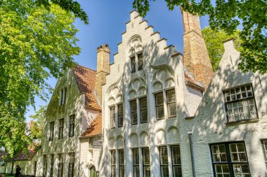 Brüksel, Belçika - Mayıs 2022: Güneşli havada tarihi merkez, HDR Görüntü