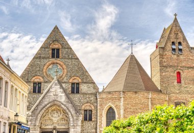 Brüksel, Belçika - Mayıs 2022: Güneşli havada tarihi merkez, HDR Görüntü