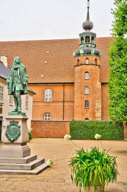 Kopenhag, Danimarka - Temmuz 2015: Yaz mevsiminde tarihi merkez