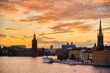 Stockholm, İsveç - Ağustos 2022: Stockholm Tarih Merkezi 'nde HDR Görüntü