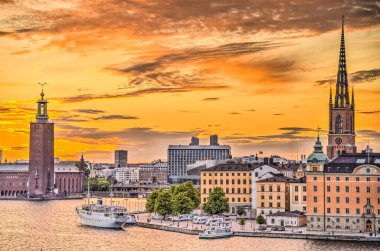 Stockholm, İsveç - Ağustos 2022: Stockholm Tarih Merkezi 'nde HDR Görüntü