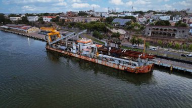 Hollanda 'nın başkentinin liman manzarası.