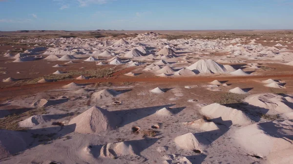 Aerial shot of opal mine tailings at coober pedy — Stockfoto