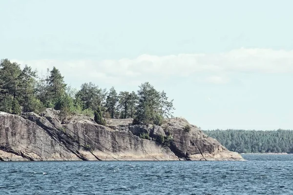 Vue Panoramique Mer Avec Grande Île Pendant Été — Photo