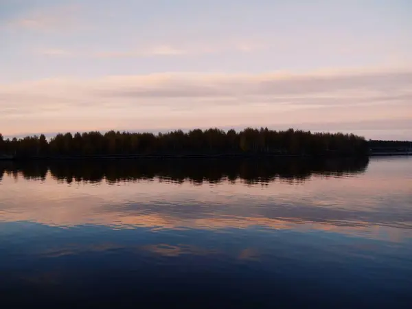 Schilderachtig Uitzicht Lake Tegen Hemel Tijdens Zonsondergang — Stockfoto