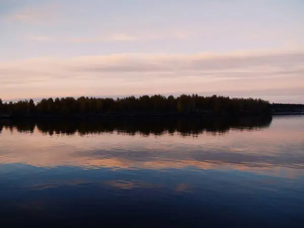 Мальовничий Вид Озеро Проти Неба Під Час Заходу Сонця — стокове фото