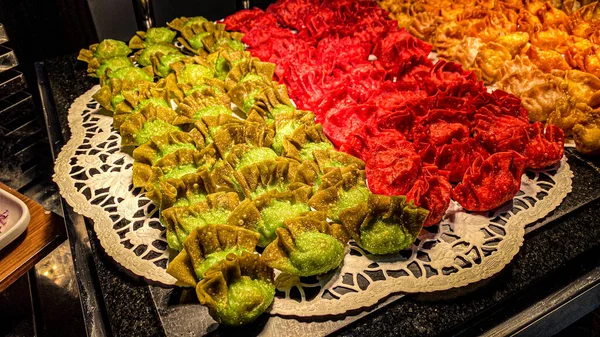 wonton chicken dumpling being served on the cullinary market