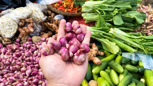 taze sebze pazarında Satılık