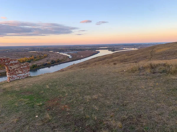 Herfst Landschap Met Rivier Uitzicht Vanaf Een Hoog Punt — Stockfoto