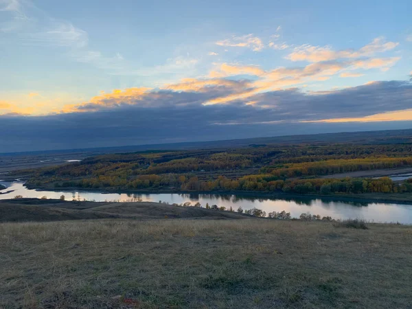 Herbstlandschaft Mit Fluss Blick Von Einem Hohen Punkt — Stockfoto