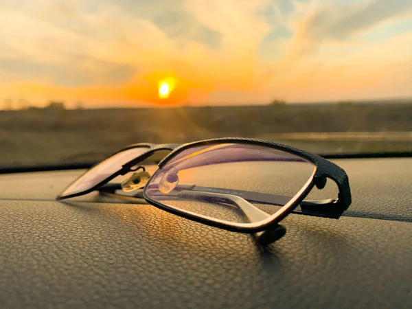 Conducir Gafas Coche Luz Solar —  Fotos de Stock