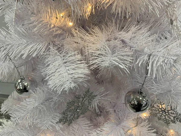 Árbol Navidad Blanco Cerca — Foto de Stock