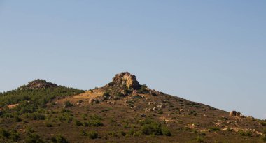 Ege manzarası Türkiye 'nin Ayvalik bölgesini ele geçirdi. Güneşli bir yaz günü..