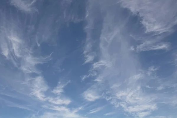 Vista Nubes Luz Sobre Fondo Azul Del Cielo — Foto de Stock