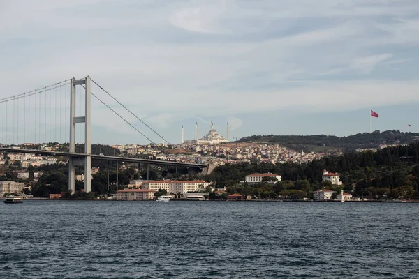 Vue Pont Bosphore Côté Asiatique Istanbul Est Une Journée Été — Photo