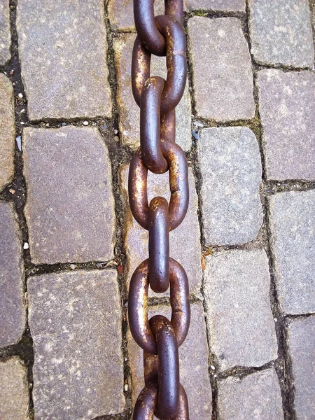 Street Metal Chain Gray Pavement Background — Stock fotografie