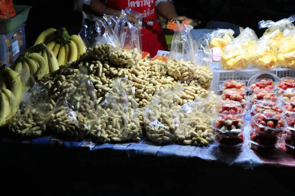 Kanom Jeen Curry Com Bolas Peixe Yaowarat Night Markett Bangkok — Fotografia de Stock