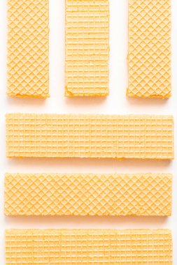 Vanilyalı gofret ya da makro mercekli bisküvi.