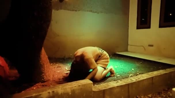 Desperate Asian Woman Dancing Anger While Wearing Orange Clothes Dark — Stock video