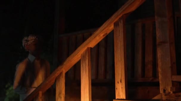 Muslim Man Walking Wooden Stairs White Clothes Dark Night — Vídeo de Stock