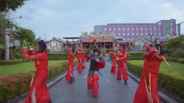 Bandung Indonesia Octubre 2021 Grupo Adolescentes Chinos Bailando Festival Año — Vídeo de stock