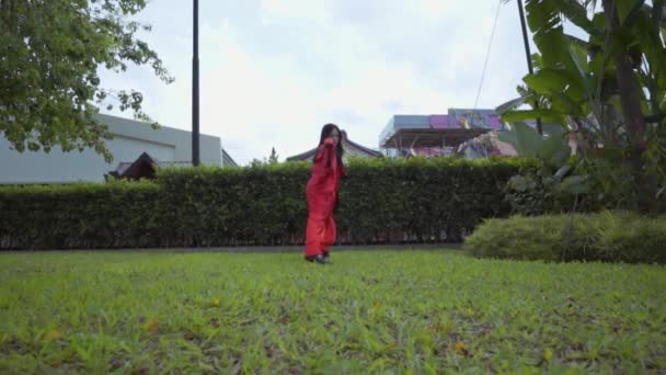 Asian Gets Martial Art Education While Wearing Red Chinese Costume — Wideo stockowe