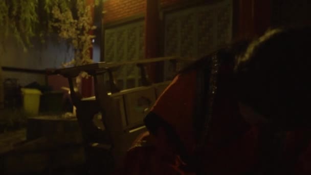 Asian Woman Crying Sadly While Running Red Dress Village Dark — Stok video